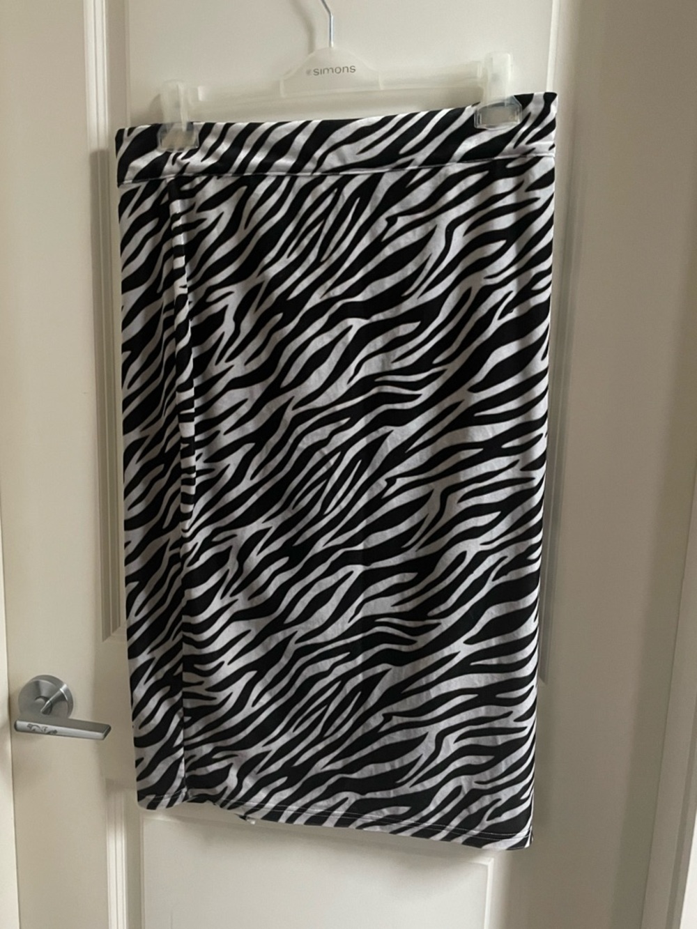 SHEIN Black & White Zebra Pencil Stretch Velvet Skirt
